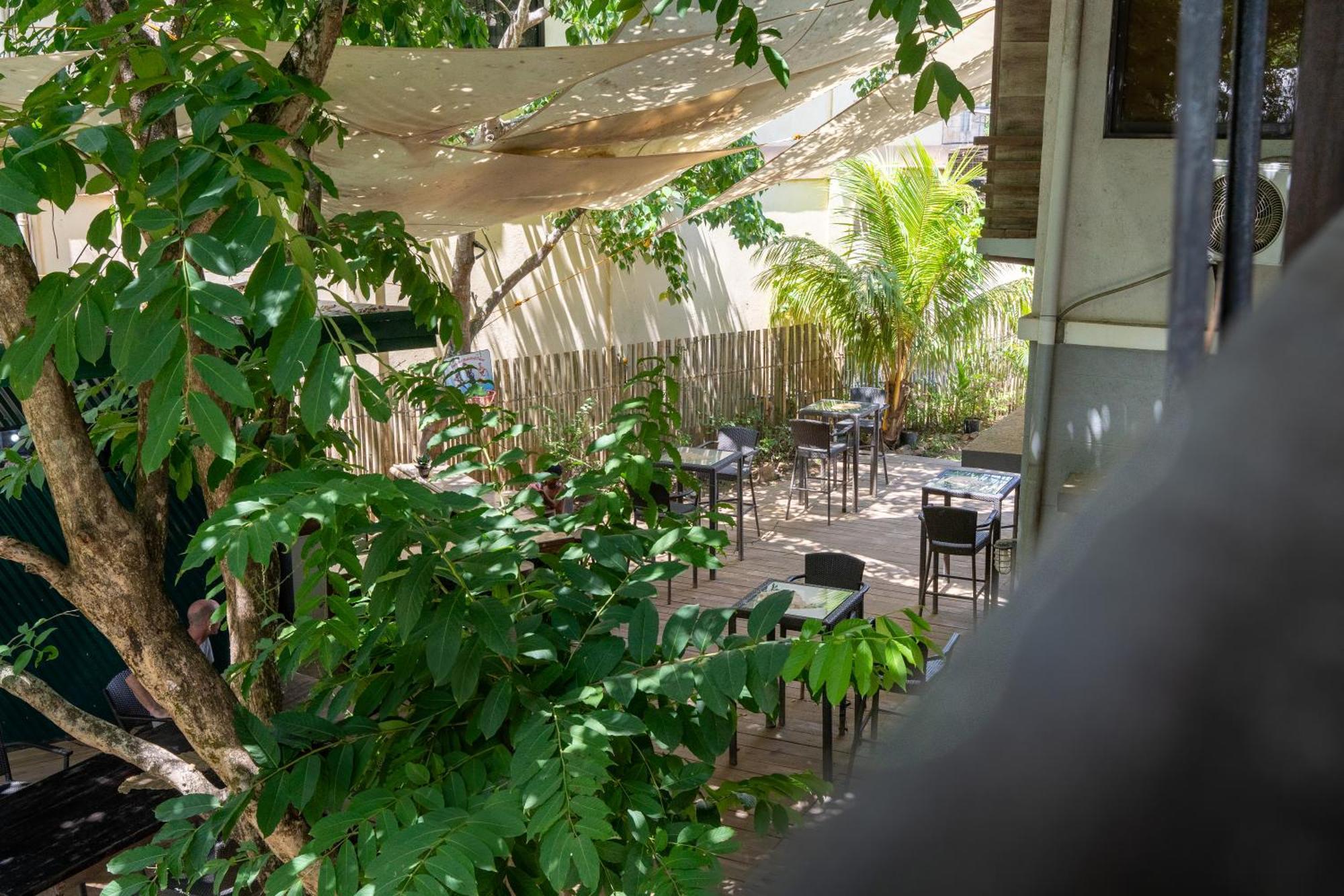 Hotel Island Lyfe Adventures El Nido Esterno foto